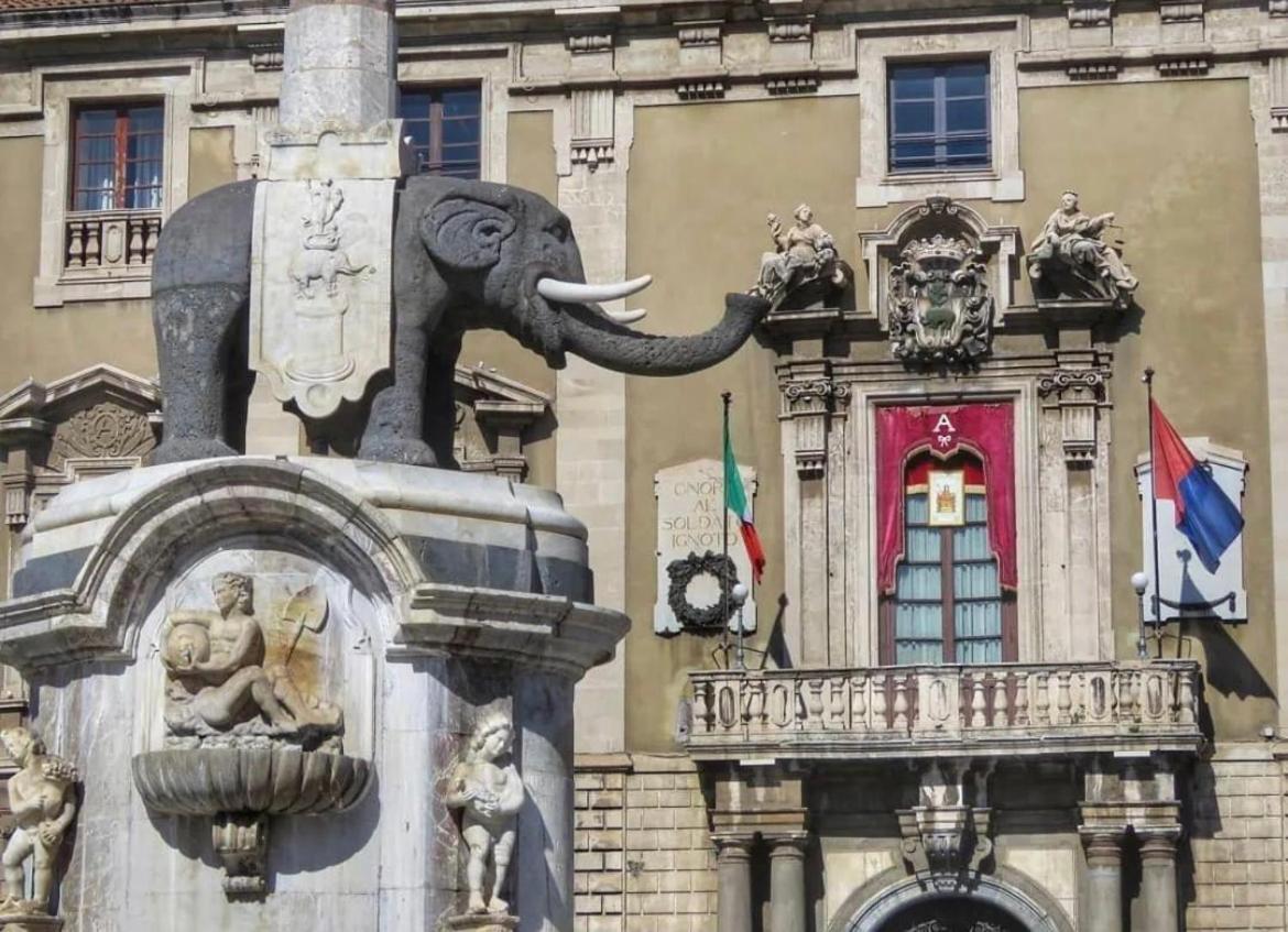 Вилла Mini House Catania Historic Center Экстерьер фото